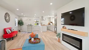 Sparkling Clean Country Cottage in Private Setting - Image 2
