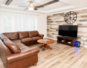Beautiful, Cozy home in Concord - Image 4
