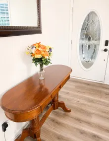 Beautiful, Cozy home in Concord - Image 2