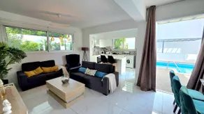 Villa Elite Blu by Ezoria Villas - Image 4