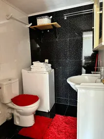 Stylish comfortable apartment in the city center - Image 5