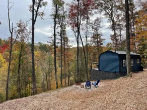 Peaceful Cabin in the woods - Image 3