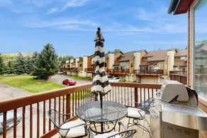 Spacious 3BR Mountainview | Balcony | Pool - Image 2