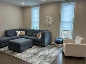 Parkway Place - B - Image 4