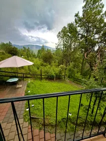 Panoramic Chalet with Bathtub overlooking the forest - Image 5
