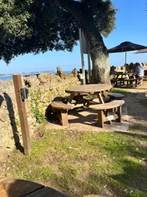 4 BDR House-|30 Sec walk to beach- sleeps 9 - Image 3