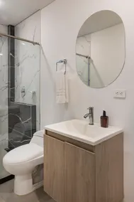 Loft Poblado • Private Jacuzzi • A/C • Fast Wi-Fi • 111 - Image 3