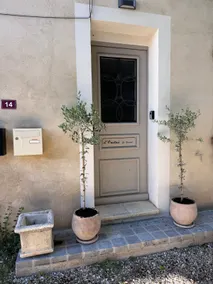 Small house with terrace. - Image 2