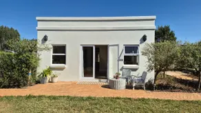 Perfectly positioned Studio flat in Hilton, KZN - Image 5