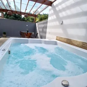 House in the Mountains with Jacuzzi and Gourmet Area - Image 3