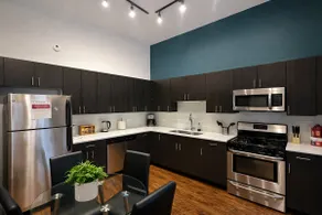 3BR Chicago Retreat | 420 Friendly Near McCormick - Image 2