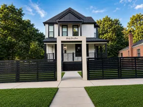 “Black White House” ~ Chicago Mansion w/ King Beds - Image 3