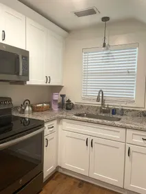 Charming Walkable Attic Bungalow near Lake Eola - Image 5