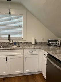 Charming Walkable Attic Bungalow near Lake Eola - Image 4
