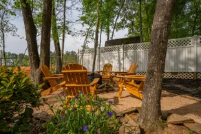 The Nestle 3-Bed 2-Bath Chapin - Near Lake Murray - Image 5