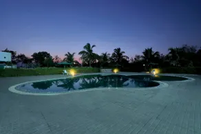 Modern 4 BHK Villa w/ Pool - 10 Mins From Temple - Image 3