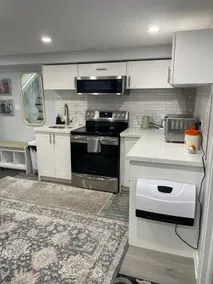Renovated 5BR Home | Mins to Falls + Wine Country - Image 4