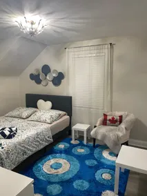 Renovated 5BR Home | Mins to Falls + Wine Country - Image 3
