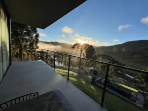 Luxury Romantic Cabin Firenze - Image 5
