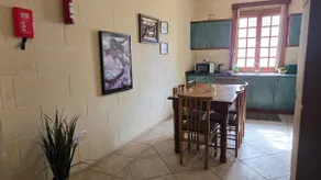 Spacious Quiet 3 Bedroom 3 Bathroom Apartment - Image 5