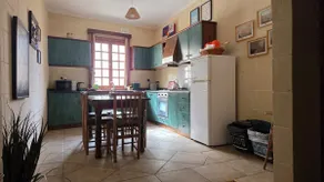Spacious Quiet 3 Bedroom 3 Bathroom Apartment - Image 4