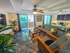 3min to Beach 2BR Apt w/private Pool & near Ferry - Image 4
