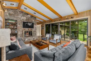 Group Getaway! Home + guesthouse sleep up to 14! - Image 3