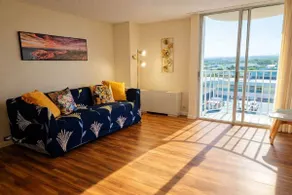 Newly Renovated Hilo Lagoon 2 BD Condo-A/C, Pool - Image 2