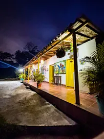 Cozy estate with pool close to town - Image 2