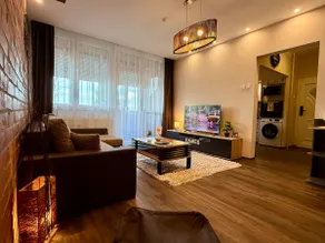 City Edge Hideaway Apartment - Image 2