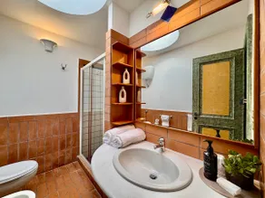 Casa Marea - Authentic Holiday Home Near the Beach in Santa Caterina - Marea Stays Collection - Image 4