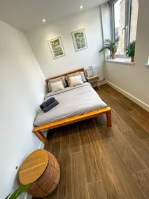 Cosy and quiet studio on High Street, Southampton - Image 5