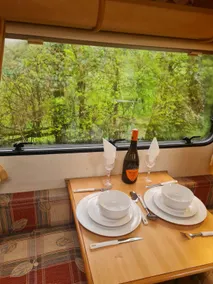 Quiet Cosy Caravan Glamping retreat - Image 5