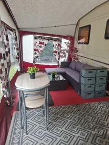 Quiet Cosy Caravan Glamping retreat - Image 2