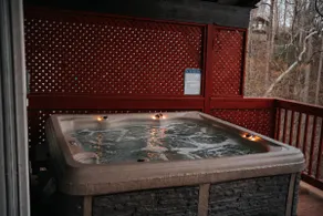 Hot Tub Hideaway by Shark Tooth Shores - Image 4