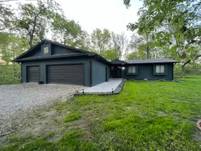 The Hidden Lodge - Wooded Lot w/ Firepit & Games! - Image 2