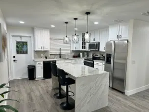 Orlando home close 2 attractions - Image 5
