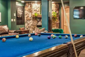 Bear Peak: Mountain Views, Hot Tub & Game Room - Image 4