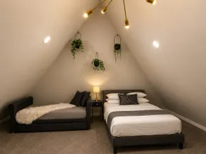 Cozy College Cultural home, near downtown &events! - Image 4