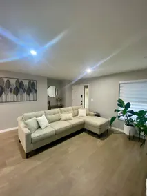 Cozy 2 Bedroom Modern Farmhouse in Miami - Image 3