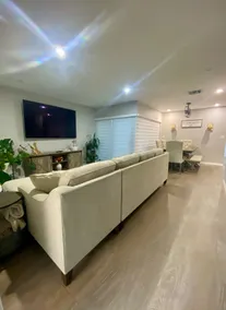 Cozy 2 Bedroom Modern Farmhouse in Miami - Image 4