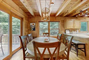 Woodsy cabin, hot tub, fireplace, balcony, grill - Image 5