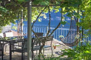 The Garden on the Lake - Image 4