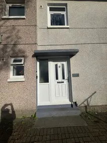 Main door House near City with car parking & patio - Image 5