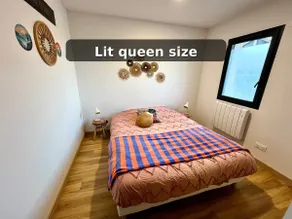 2 bedroom gîte, 3 beds, terrace, parking, air conditioning - Image 2