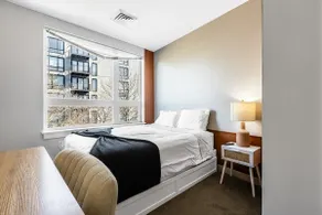 The Jenner : Urban Escape • Inviting • W/D - Image 5