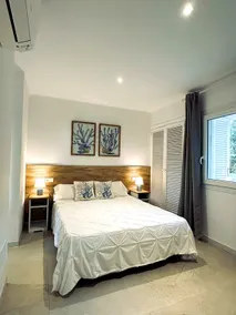Sea frontline Apartment 'Faraona'. Pool. WIFI - Image 4