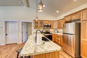 Modern King Condo Near Rapid City and Mt. Rushmore - Image 2