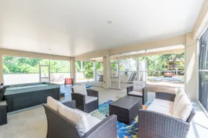 Family Beach Retreat/HotTub/GameRoom/Near Beach - Image 4