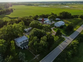 Entire Farm on the Edge of Town - Image 4